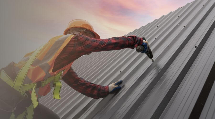 Professional gutter cleaning in Leland, NC